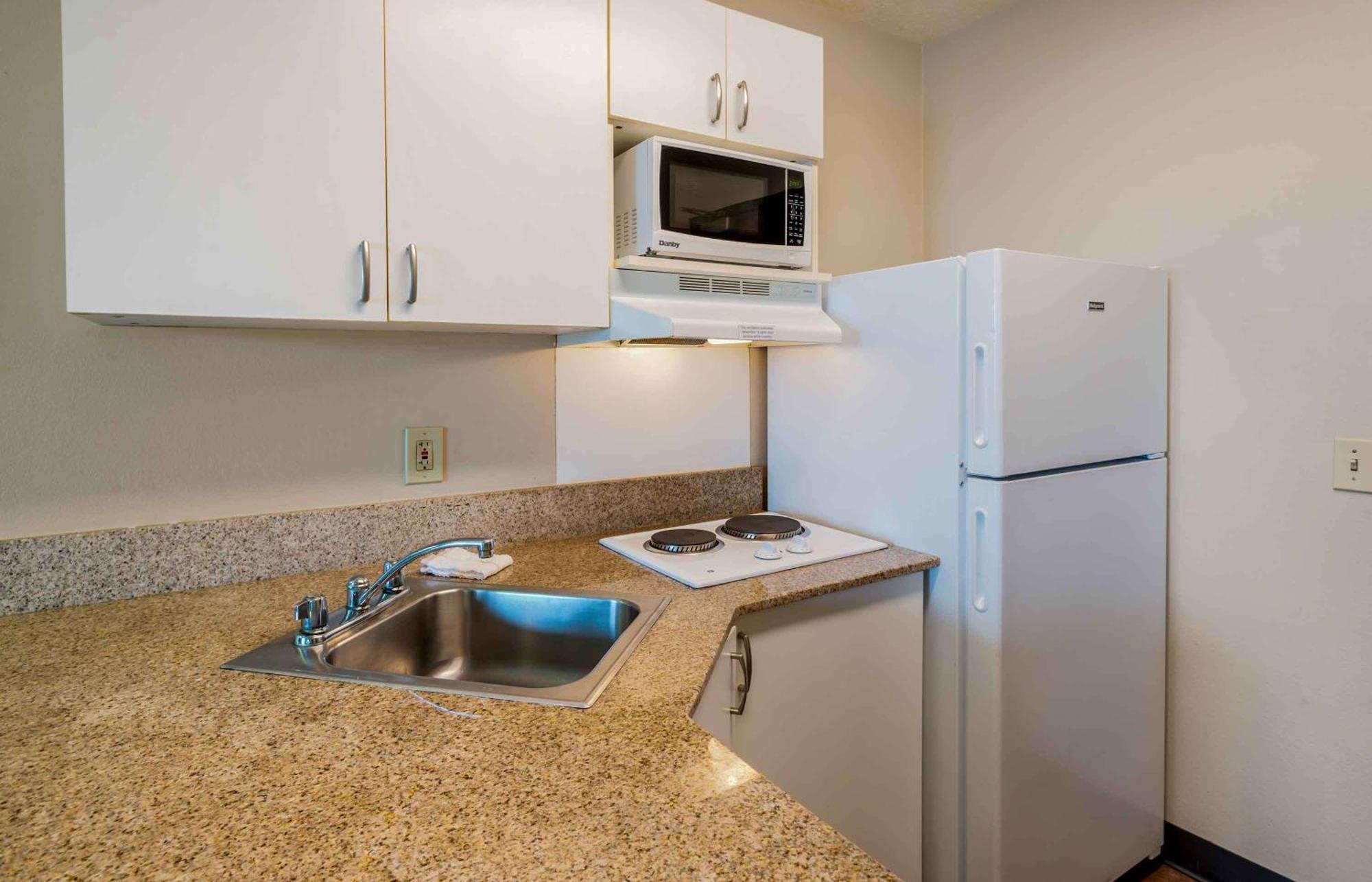 Extended Stay America Suites - Elizabeth - Newark Airport Εξωτερικό φωτογραφία
